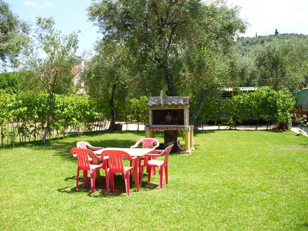 Olga'S Garden Apartments Almiros Beach Exterior photo